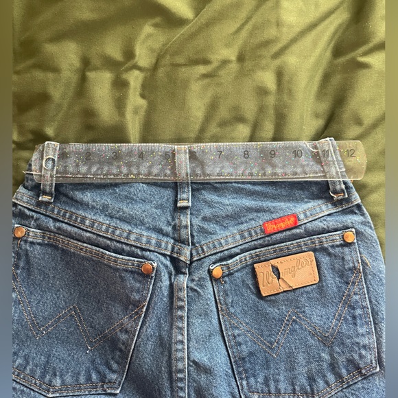 Vintage wrangler pants. Size 3x32 (fits like a size 0) - Picture 7 of 8